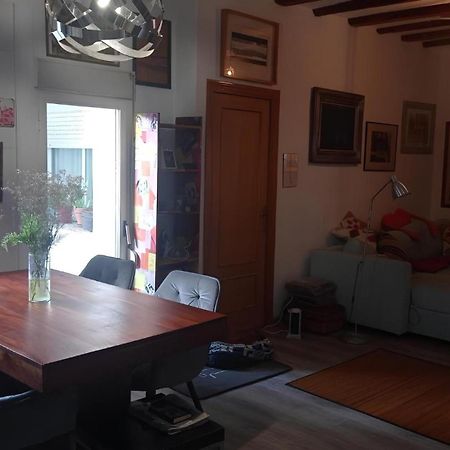 Piso Para 4 Con 2 Parking En Casco Historico De Zaragoza 2 Noches Minimo Luaran gambar