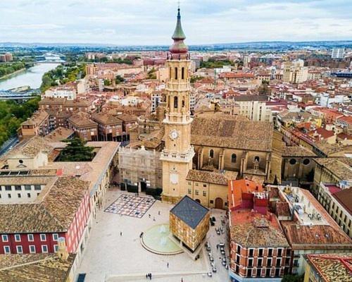 Piso Para 4 Con 2 Parking En Casco Historico De Zaragoza 2 Noches Minimo Luaran gambar